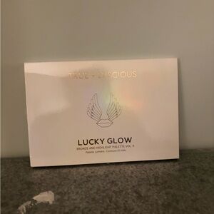 Lucky Glow Palette
